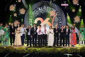 Nghệ sĩ hài xuân bắc đang rất được yêu thích ở vai trò mc của chương trình. Sqn3wgt6amngsm