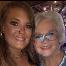 What are some good seafood restaurants in the area?