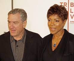 Grace hightower de niro, the wife of legendary actor robert de niro, is a philanthropist and entrepreneur. Datei Robert De Niro And Grace Hightower In 2008 Jpg Wikipedia