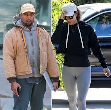 The difference between a camel toe and a moose knuckle. Pics Halle Berry Kanye West