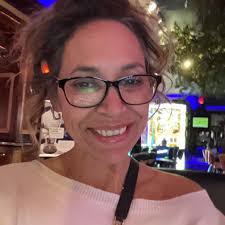 NYC local hangouts for meeting people