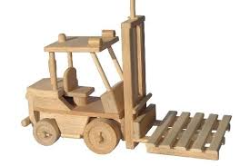 Holzspielzeug kinder holzspielzeug bagger holzspielzeug holzspielzeug selber bauen spielzeug. Traktor Spielzeug Holzspielzeug Fur Kinder Lkw Flugzeuge Strassenbahn Bus Spielzeug Bauen Holzspielzeug Lkw Holzspielzeug Selber Bauen