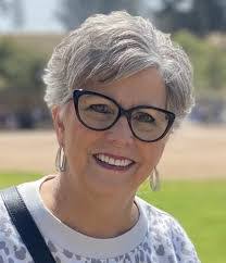 Linda Joyce's Instagram, Twitter & Facebook