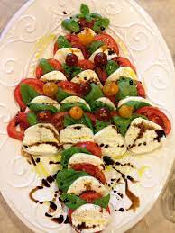 Random tue dec 18 2007 caprese christmas tree. Christmas Tree Caprese Salad Caprese Salad Holiday Recipes Food
