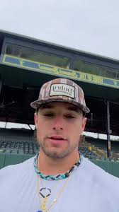 The boys like bad girls…just sayin🤷‍♂️