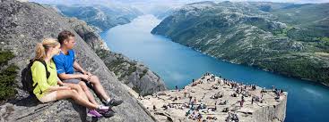 It is situated almost at exactly. Preikestolen Rundfahrt Erlebe Den Preikestolen Vom Lysefjord Aus Zu Wasser