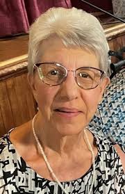 SNEAD, Ruth E. (nee Lloyd)