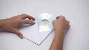 How to Make a CD Sleeve from Paper (with Pictures) - wikiHow