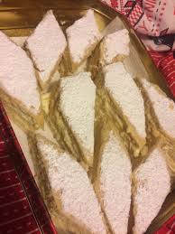 Spectacolul de moda pe podium. Homemade Alba Ca Zapada Snow White Layer Cake With Lemon Cream And Icing Sugar Food