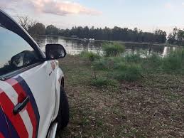One physique has been recovered and four are nonetheless missing. Five Feared Dead After Boat Capsizes On Vaal