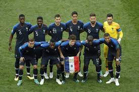 Retrouvez la fiche détaillée de l'équipe de france de football : Poids Taille Lieu De Naissance A Quel Bleu Ressemblez Vous L Equipe