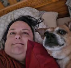 Hi, my name is Anna. I'm an art aholic. *Hi Anna* I jump around, lately I  take photos, I call it puddleporn. I made a book of it. I paint and doodle