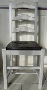Tuto Relooking Chaise Rustique Le Blog De V Ro Bricolo Chaise Rustique Relooking De Chaise Customiser Chaise Bois