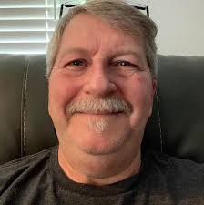 Relive the 1973 Kentucky Derby where Secretariat and Ron Turcotte secured  their place in racing history. Today we remember Turcotte after his passing  at age 84. 🌹