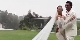 Maybe you would like to learn more about one of these? See Beyonce S Stunning Wedding Gown For Her Vow Renewal With Jay Z