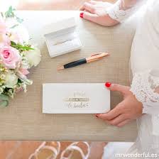 Precioso bolígrafo de madera con caja grabados para pedir a alguien que sea tu testigo de boda de una manera sorprendente. Boli Para Testigos De Boda Mrwonderfulshop Pen Wedding Marriage Testigos De Boda Padrinos De Boda Boda