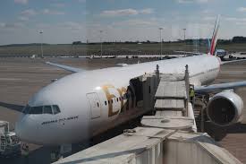 As is customary on board aircraft, the emirates boeing 777s have their first class cabin at the front of the aircraft. Trip Report Emirates Boeing 777 New Business Class Brussels To Dubai