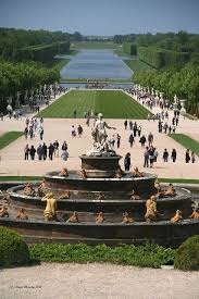 Chateaux De Versailles The Grand Canal Versailles Chateau Versailles Palace Of Versailles
