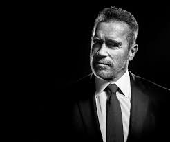 The amazing story of megastar arnold schwarzenegger is a true \\rags to riches\\ tale of a penniless immigrant making it in the land of opportunity, the united states of america. Arnold Schwarzenegger Der Umweltaktivist Im Interview
