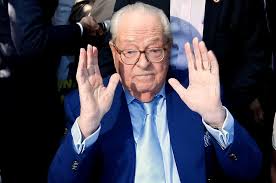 Une fortune qui s'est retrouvée dans le viseur des médias et de la justice. Jean Marie Le Pen Une Fortune De Lingots Et De Pieces D Or Cachee En Suisse
