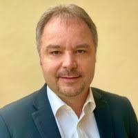 100+ "Peter Breuer" profiles