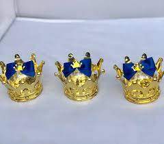 Royal Prince Crown Favor Containers Gold Blue For Candy Baby Etsy In 2021 Royal Prince Baby Shower Royal Prince Royal Baby Showers