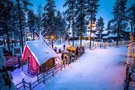 Il vous invite à venir le visiter à partir du 30 novembre. Village Du Pere Noel Activites Prix Horaires Et Jours D Ouverture Visitez Le En Laponie