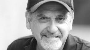 Robert Mayer, longtime Newsday columnist, author, dies