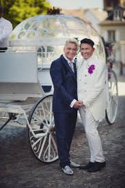 Beinahe hätten matthias mangiapane und hubert fella sogar geheiratet. Reiseagentur Matthias Fella