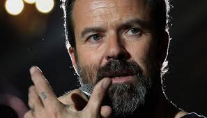 Il mike bird di amici aveva 28 anni. Lutto Nella Musica Morto Pau Dones Cantante Dei Jarabe De Palo Hashtag 24 News