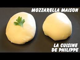 Mozzarella Maison Youtube Mozzarella Maison Fromage Maison Recette Mozarella