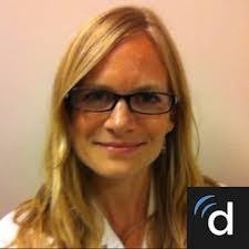 Renee Dixon's Instagram, Twitter & Facebook