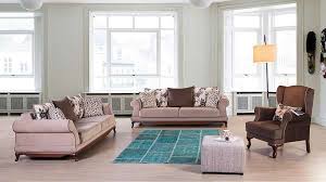 Bu uyumu çok kolay şekilde birkaç adımda yakalamanız mümkündür. Kahverengi Koltuklu Salon Dekorasyon Modelleri 2021 Dekorcenneti Com