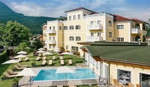 Bewerbung als rezeptionistin nach elternzeit. Hotel Eichingerbauer Superior Mondsee Im Salzkammergut In Osterreich