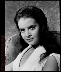 The Black Box Club: THE KISS OF THE VAMPIRE PT 1: ISOBEL BLACK AND JENNIFER  DANIEL GALLERY AND REVIEW: PART ONE