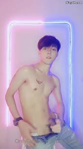 Saksit Chinsalut's intimate collection - ICUBUS collaborations