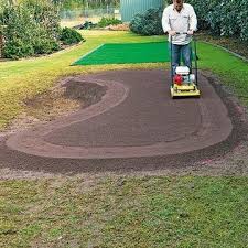 How To Make A Putting Green In Your Backyard Backyard Putting Green Golf Putting Green Green Backyard