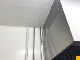 Cloisons Du Midi I Lambris Pvc Pour Locaux Professionnels Le lambris habille élégamment un plafond • découvrez le lambris pvc plafond • prix lambris pvc combien ça coûte de mettre du lambris en pvc sur mon plafond ? cloisons du midi i lambris pvc pour