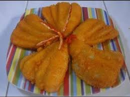 Pisang goreng ('fried banana' in indonesian/malay) is a fritter made by deep frying battered plantain in hot oil. Delivery Pisang Goreng Kipas Di Malang Delivery Catering Murah Malang