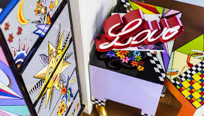 Tra i complementi d'arredo, preferisci tavoli consolle allungabili e soprammobili divertenti, che catalizzino l'attenzione. Selezione Zanolli Mobili E Complementi D Arredo Acquista Su Zanolli