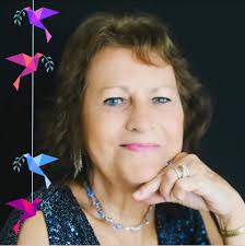 Meet Miss Broken Shaker, Chloe Spence. Chloe is a 23 year old Medical  Student from Belfast. Describe yourself in three words? Smiley, Optimistic,  Determined. What's your top beauty tip? Drink water and