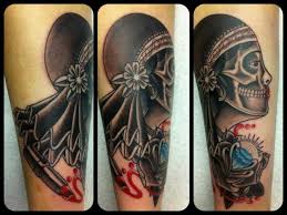 Ponerse al alba to put oneself to the dawn, to get with it. Tatuaje Brazo Old School Gitano Diamante Por Tattoo B52