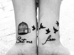 Set Me Free Bird Tattoo Tatowierungen Inspirierende Tattoos Tattoo Freiheit