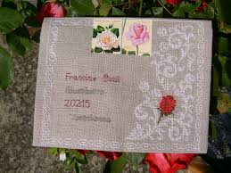Encore Des Roses Corinne Suit Son Fil Rose En Point De Croix Broderie Point De Croix Point De Croix
