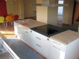 Hallo wir verkaufen unsere gebrauchte hochglanz küche sie wegen neuanschaffung verkaufen wir unsere nobilia küchenzeile in der farbe sahara gestreift. Kochinsel 3 Meter Lang Also Genugend Platz Rund Ums Kochfeld Von Darla Hood Albumtitel Hausumbau In Eigenleistung Unser Projekt Fur Die Kuchen Forum