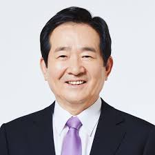 2020년 1월 13일 열린 국회 본회의에서 정세균 국무총리 후보자 임명동의안이 가결되어 정세균 의원이 문재인 정부 2대 국무총리로 확정됐다. ì •ì„¸ê·  ê²€ì°° ê°œí˜ì˜ ëª¸í†µì€ ìœ¤ì„ì—´ ì¡°ì„ ì¼ë³´