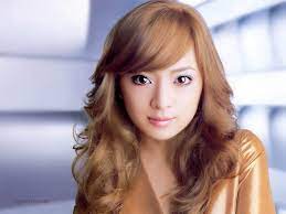 Classic Hairstyle For Big Forehead Medium Hair Styles Hair Styles Long Hair Styles
