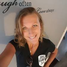 Michelle Cole (@Autumnmlc)