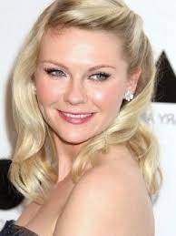 Makeup For Blonde Hair Blue Eyes And Fair Skin Blonde Hair Makeup Hair Pale Skin Pale Skin Hair Color
