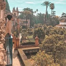 Buchen sie einen vertrauenswürdigen lokalen fahrer, der sie. Do You Guys Like My New Garden The Real Alcazar De Sevilla Is Definitely One Of The Must Sees When You Visit Barcelona Reise Sevilla Spanien Spanien Reise